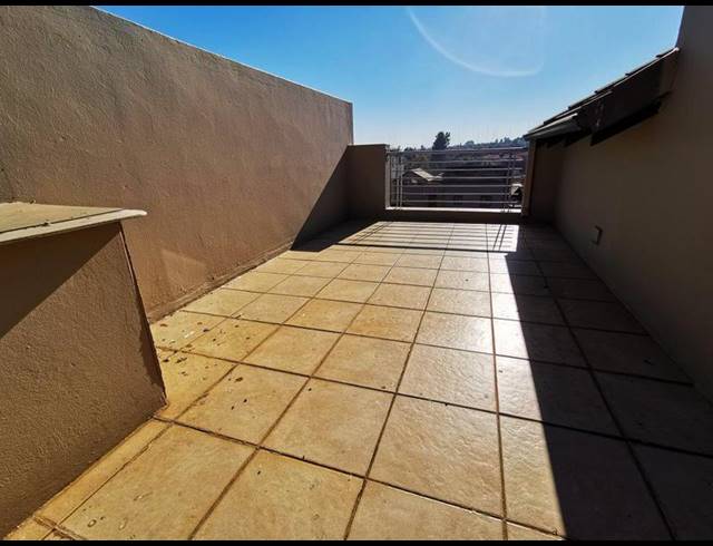 1 BEDROOM PROPERTY TO RENT IN SUNNINGHILL